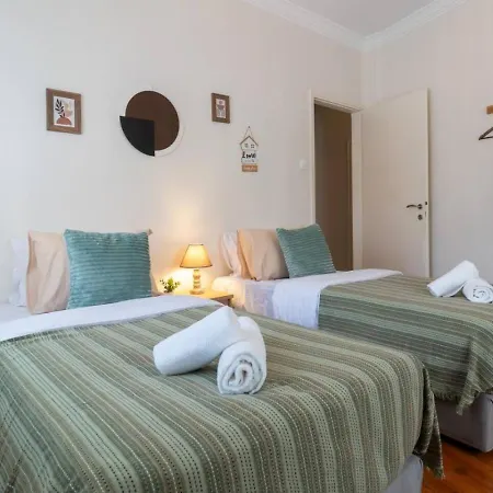 Spacious Modern In The Heart Of Center Thessaloniki